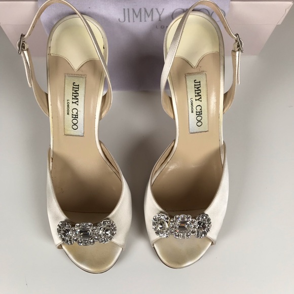 SOLD Jimmy Choo Silk Satin Ivory ‘Regal’ Heels - Picture 2 of 8